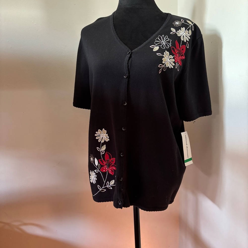 Alfred Dunner Black Floral Embroidered Cardigan (retails 60$) new w tags